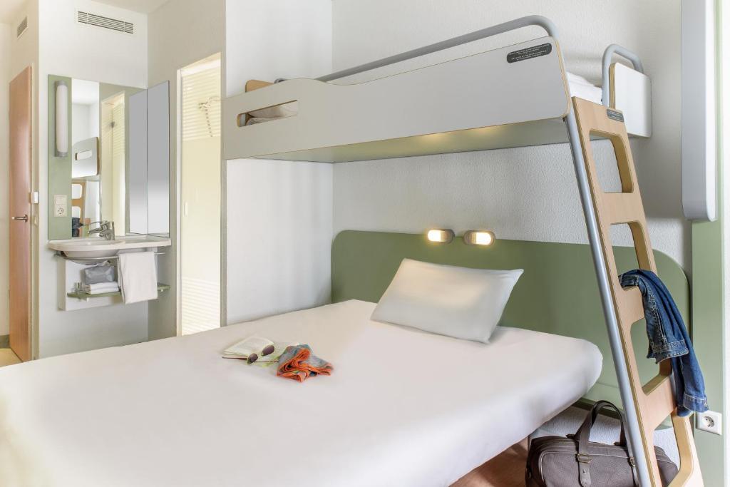 Ibis Budget Basel Pratteln Exterior photo